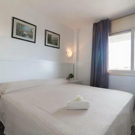 Arquus Ii Iberplaya Салоу